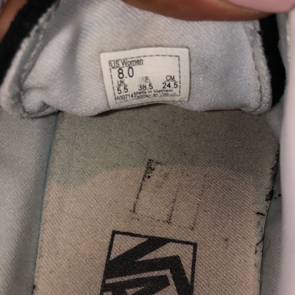 Checker vans - Picture 5 of 5